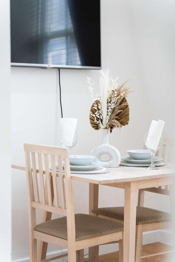 Livestay-Fabulous One Bed Apartments On Covent Garden Londres Exterior foto